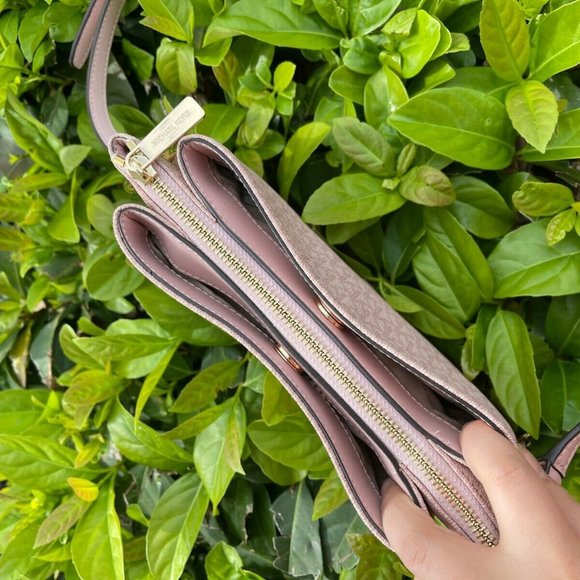 NICOLE LG TRIPLE COMPARTMENT CROSSBODY BAG BALLET - Picture 2 of 4